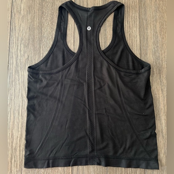 Lululemon Swiftly Tech Black Racerback Tank Top. Size 8. - Picture 5 of 9